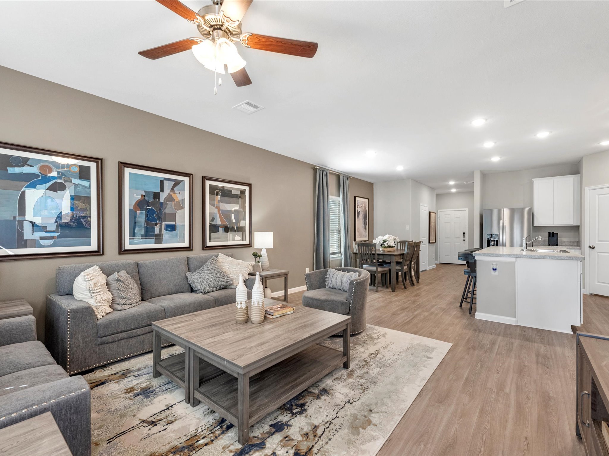 Earth tone wall
